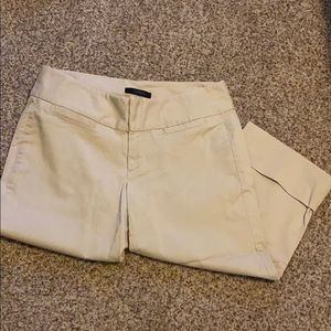 ✨Express Khaki Capri